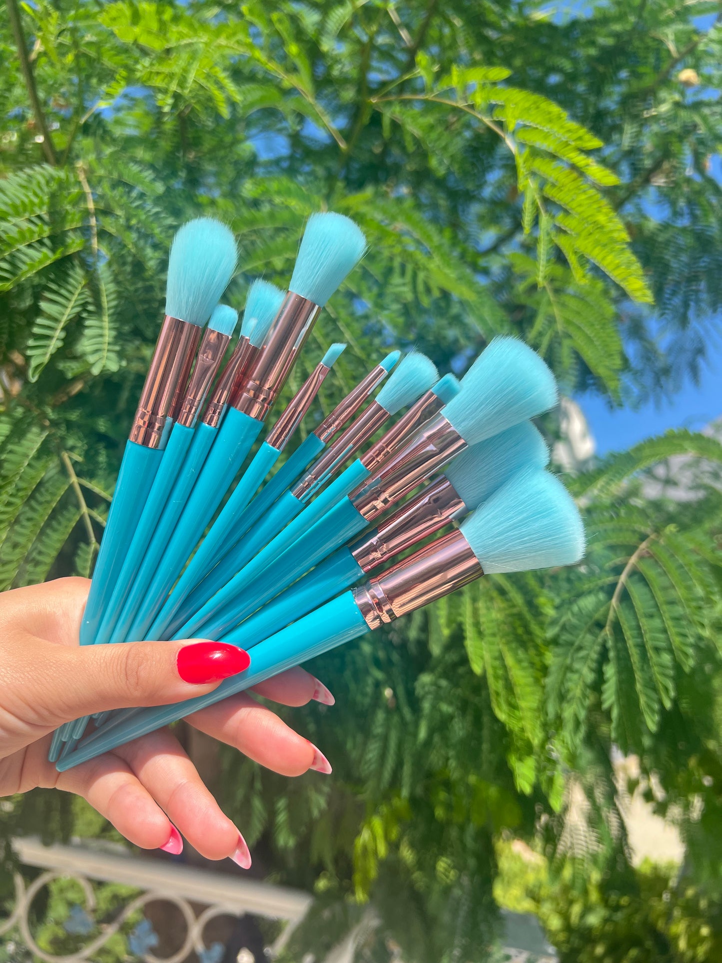 Kit de 13 pinceaux maquillage NoorAlazawi