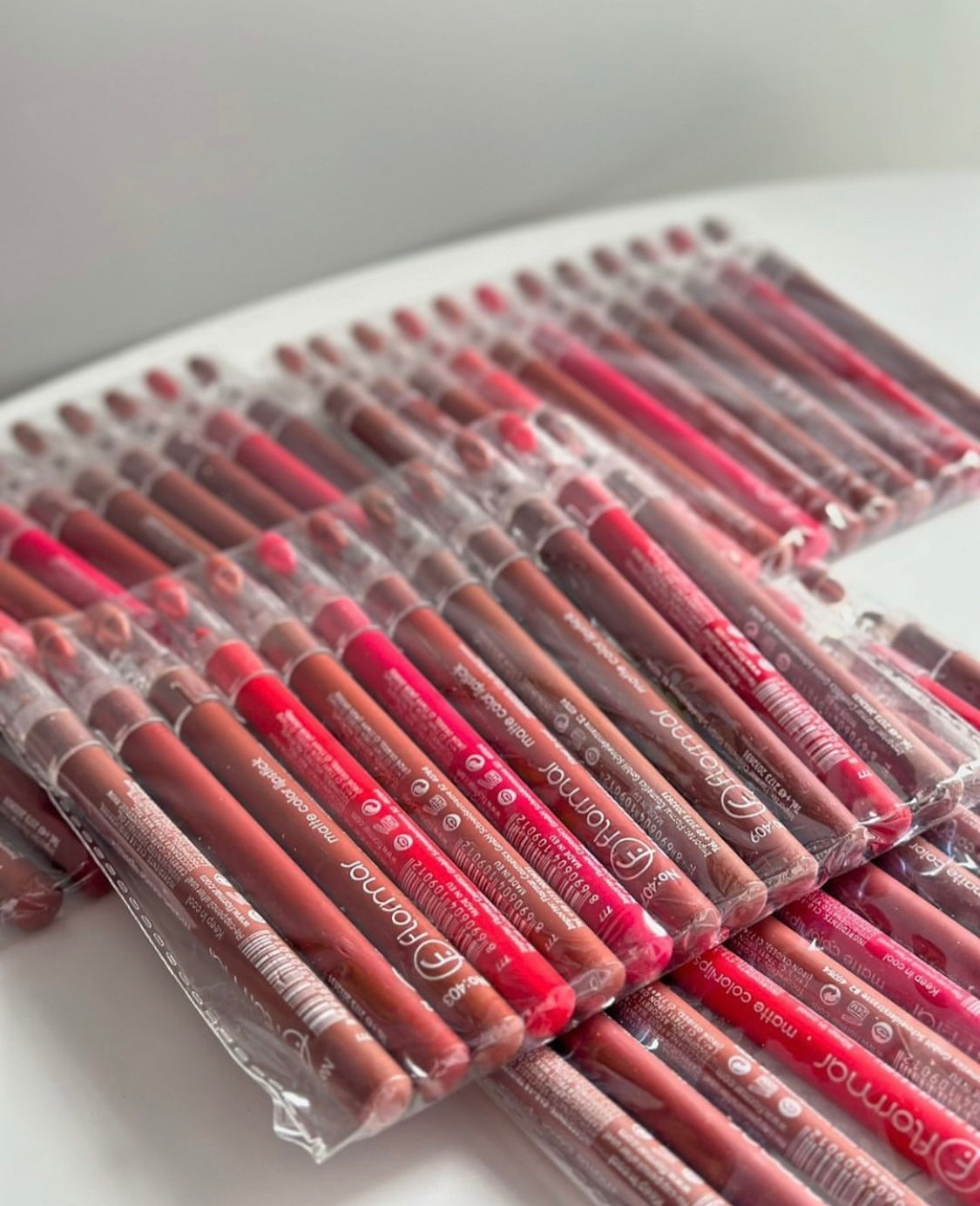 WATERPROOF LIPSTICK PENCILS 12 pcs Flormar