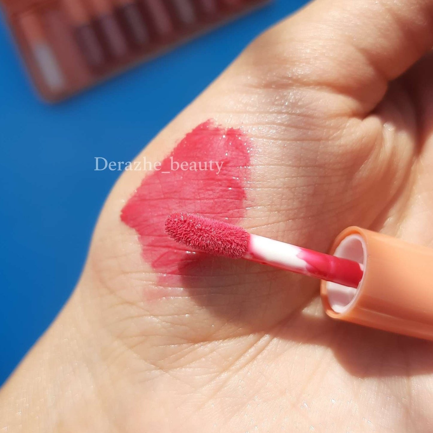 Set Of 10 Moisturizing Lip Gloss Dragon Rance