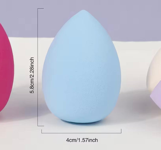 Beauty Blender Noor Alazawi Bleu